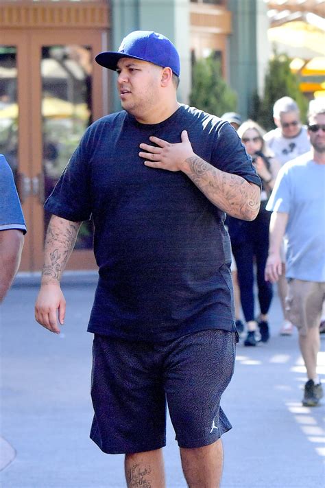 rob kardashian actualmente 2023|where is rob kardashian today.